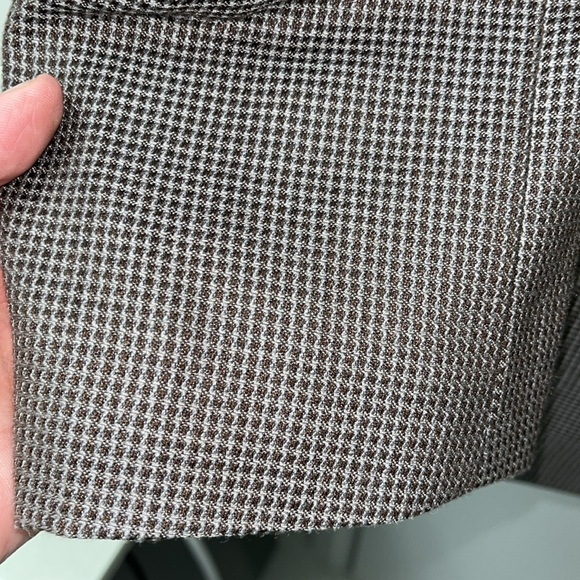 Calvin Klein Sports Jacket in EUC.42L 70% Wool @ 30% Silk. - Picture 13 of 14